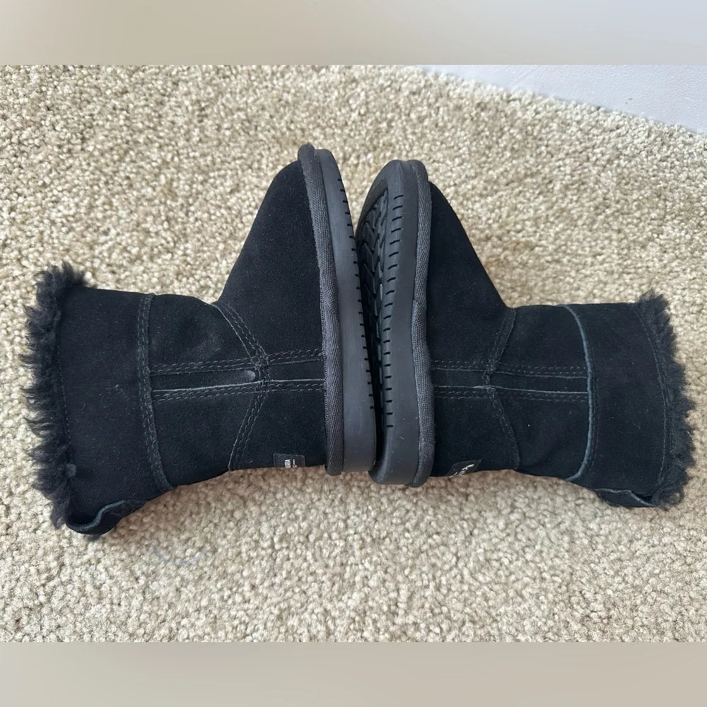 Koolaburra by UGG Aribel Short Zipper Winter Boots Toddler Size 6 Black Sherpa - Picture 4 of 7